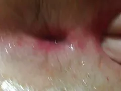 Hairy amatör teen rövhål närbild fingersättning gjutning