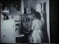 Vintage honung knullade av dörr till dörr säljare i kök